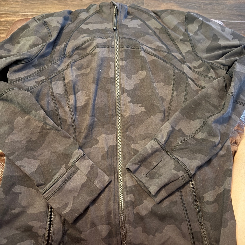 Women’s lululemon Black Camo Jacket